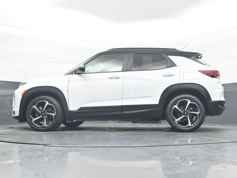 Used 2021 Chevrolet TrailBlazer RS w/ Sun and Liftgate Package FWD image 26