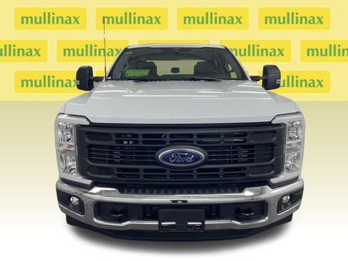 New 2026 Ford F250 XL w/ XL Chrome Package image 14