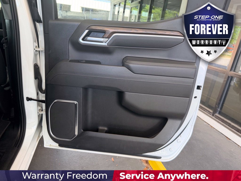 Used 2025 GMC Sierra 1500 SLT AWD/4WD image 32