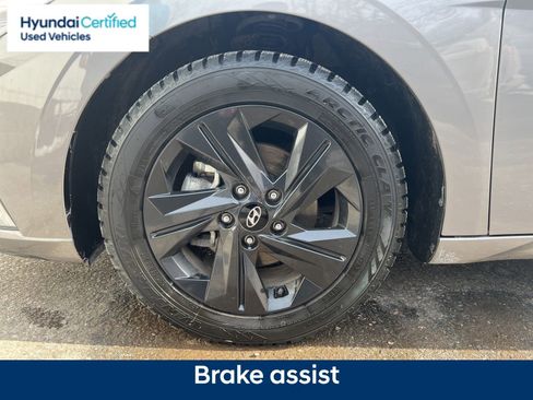 Certified 2023 Hyundai Elantra SEL w/ Cargo Package image 28