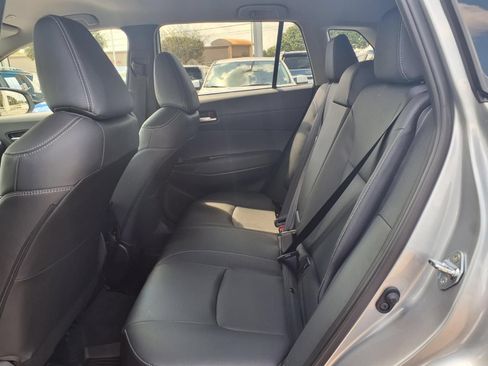 Used 2026 Toyota Corolla Cross XLE FWD image 18
