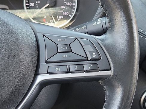 Used 2023 Nissan Sentra SV image 6