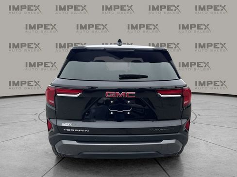 Used 2026 GMC Terrain Elevation FWD image 4
