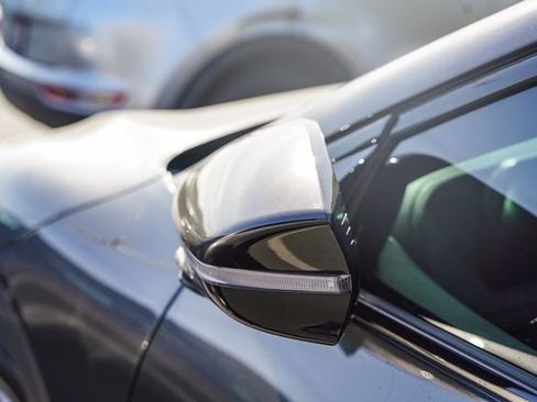 Certified 2023 Kia EV6 Light image 7