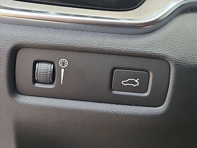 Used 2020 Volvo S60 T5 Inscription FWD image 22