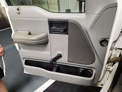 Used 2007 Ford F150 XL image 2