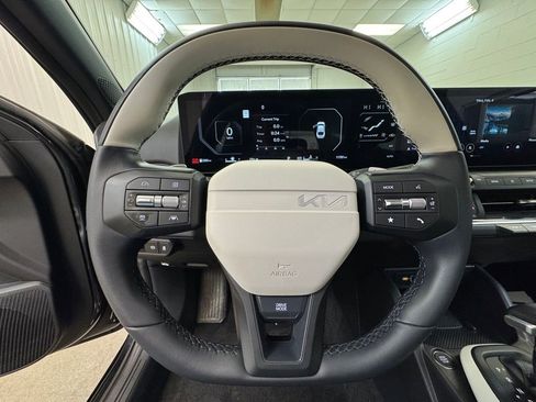 Used 2025 Kia K4 GT-Line w/ GT-Line Sunroof Package image 32