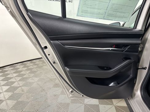 Used 2025 MAZDA MAZDA3 s image 20