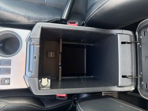 Used 2020 Toyota 4Runner Limited image 40