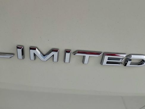 Used 2024 Toyota Grand Highlander AWD image 30