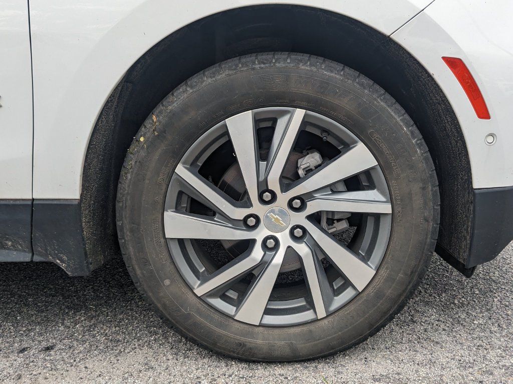 Used 2022 Chevrolet Equinox Premier AWD/4WD image 11