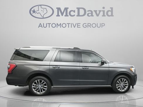 Used 2018 Ford Expedition Max Limited RWD image 9