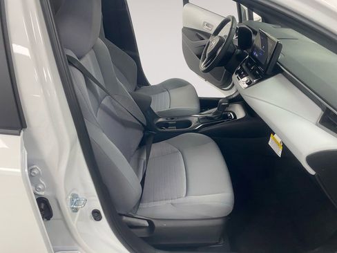 Used 2026 Toyota Corolla SE image 15