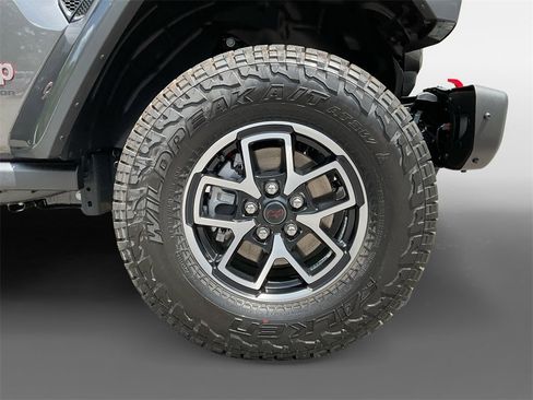 New 2025 Jeep Gladiator Rubicon image 8