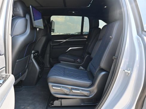 New 2026 Cadillac Escalade IQ Luxury 1 image 20