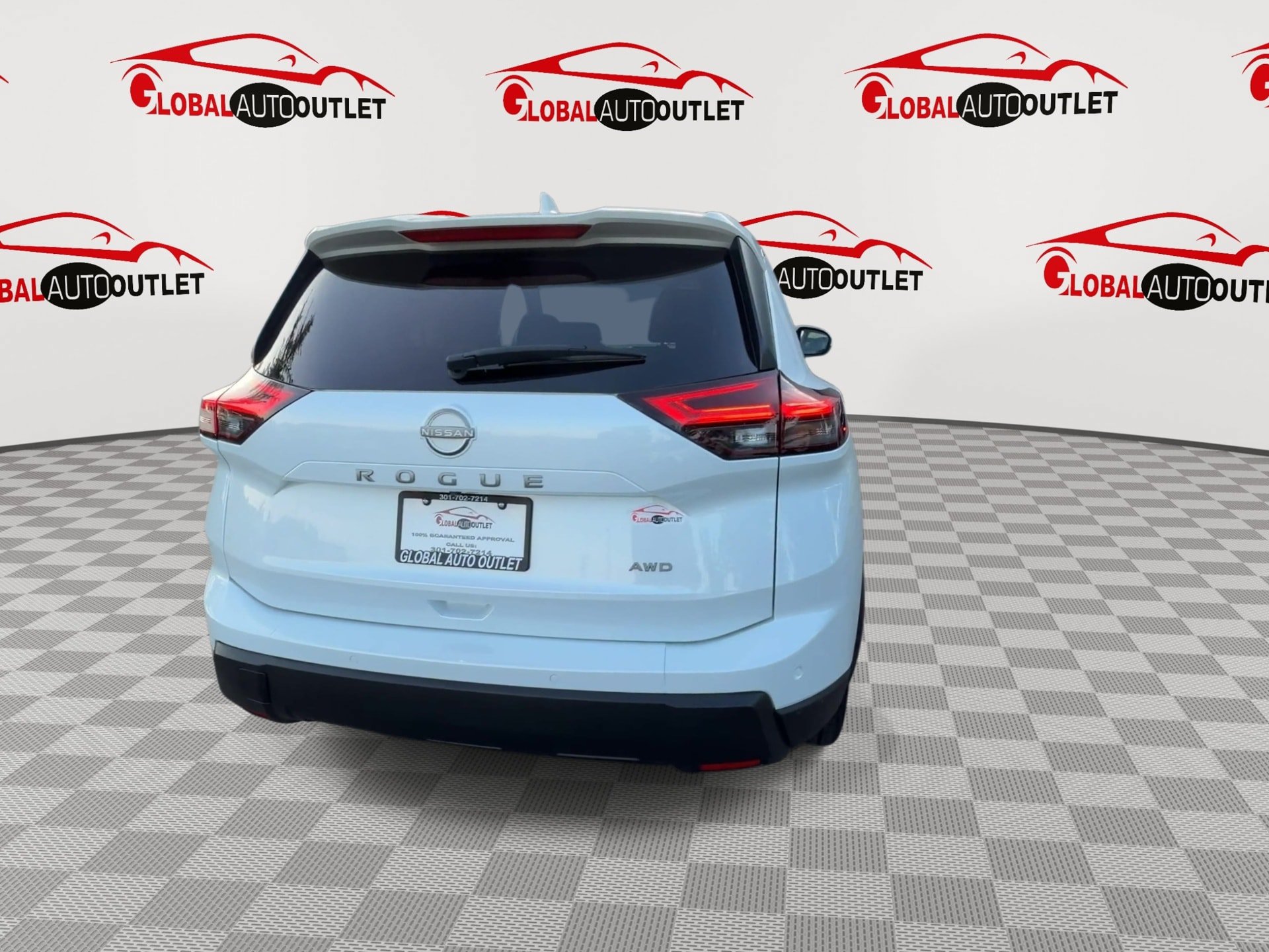 Used 2025 Nissan Rogue SV AWD/4WD image 7