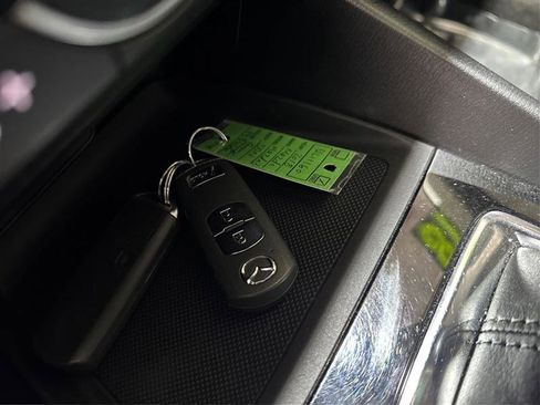 Used 2018 MAZDA MAZDA3 Touring image 26