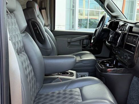 Used 2023 Chevrolet Express 2500 image 12