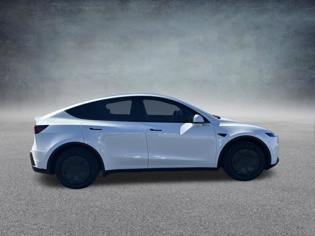 Used 2026 Tesla Model Y Long Range AWD/4WD image 4