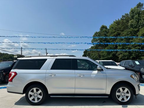 Used 2019 Ford Expedition Max XLT w/ Equipment Group 202A RWD image 8