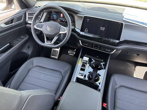 New 2026 Volkswagen Atlas Cross Sport SEL R-Line AWD/4WD image 10