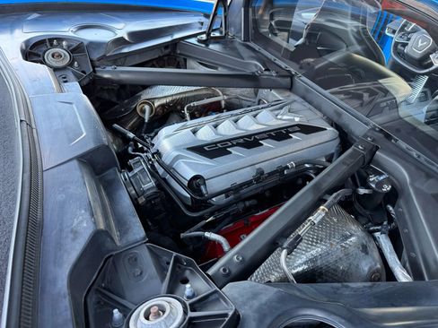 Used 2020 Chevrolet Corvette Stingray Coupe w/ 1LT image 39