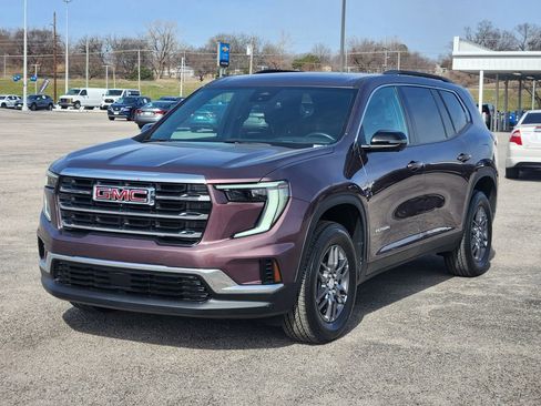 Used 2025 GMC Acadia Elevation image 3