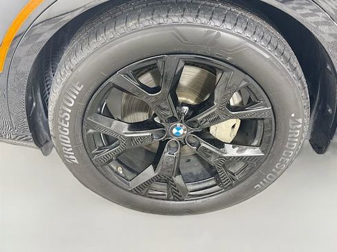 Used 2020 BMW X7 xDrive40i w/ Premium Package image 32