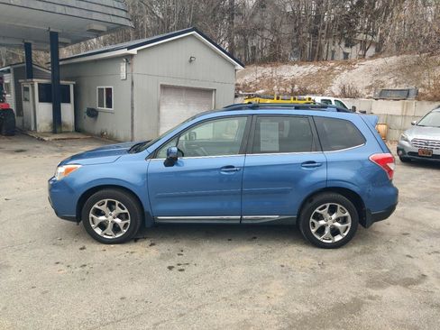 Used 2016 Subaru Forester 2.5i Touring AWD/4WD image 3