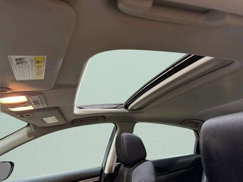 Used 2020 Honda Civic EX image 22