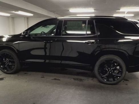 New 2026 Chevrolet Traverse RS w/ LPO, Floor Liner Package image 6