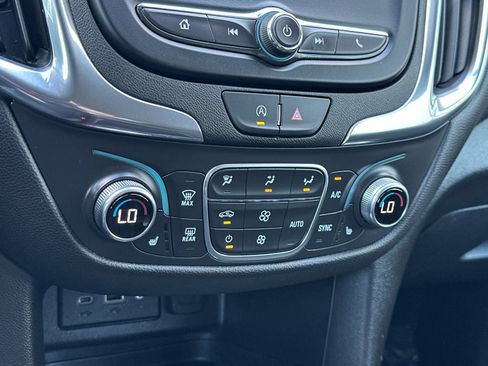 Used 2024 Chevrolet Equinox LT FWD image 20