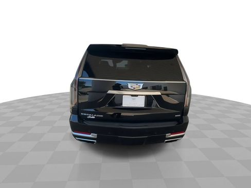 Certified 2025 Cadillac Escalade Premium Luxury AWD/4WD image 7
