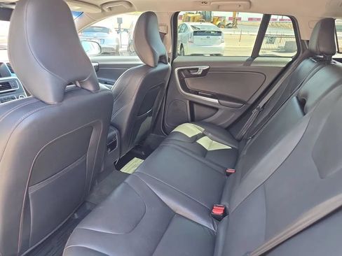 Used 2015 Volvo V60 T5 Cross Country w/ Protection Package AWD/4WD image 20