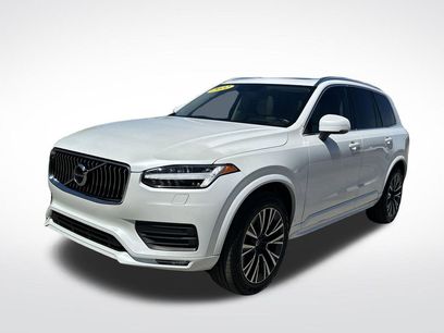 Used 2022 Volvo XC90 T6 Momentum w/ Advanced Package