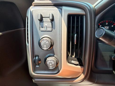 Used 2015 GMC Sierra 1500 Denali AWD/4WD image 19