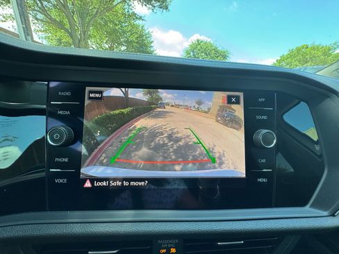 Used 2020 Volkswagen Jetta SEL image 19