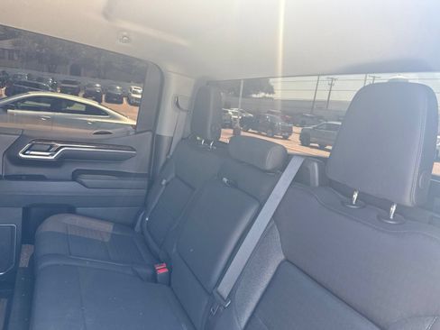 Used 2023 GMC Sierra 1500 Elevation w/ X31 Off-Road Package AWD/4WD image 12