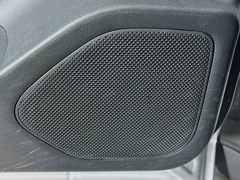 Used 2021 Nissan Rogue SL w/ Premium Package image 19