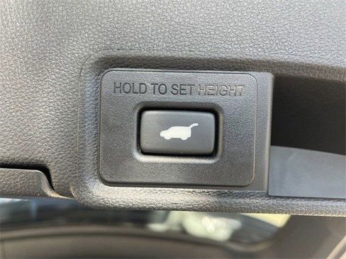 Used 2025 Acura RDX Base image 35