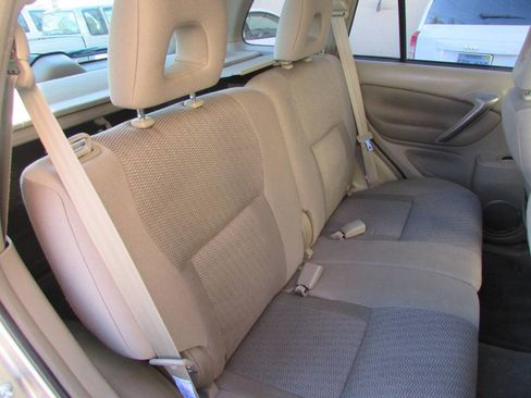 Used 2005 Toyota RAV4 2WD image 23