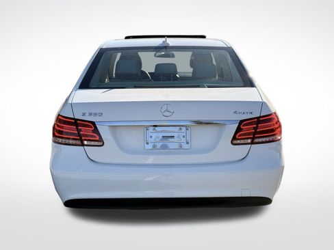 Used 2014 Mercedes-Benz E 350 4MATIC Sedan image 13