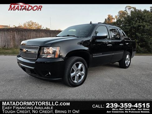 Used 2013 Chevrolet Avalanche LTZ image 1
