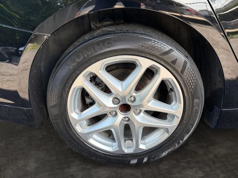 Used 2017 Ford Fusion SE w/ Fusion SE Technology Package FWD image 37