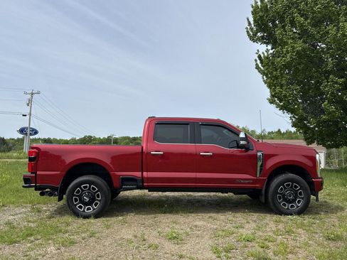 Used 2023 Ford F250 Platinum w/ Snow Plow Prep Package AWD/4WD image 12