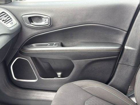 Used 2021 Jeep Compass Sport FWD image 21