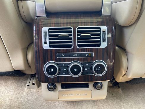 Used 2017 Land Rover Range Rover HSE AWD/4WD image 15