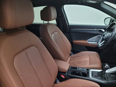 Used 2020 Audi Q3 2.0T Premium Plus w/ Premium Plus Package AWD/4WD image 21