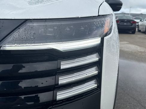 New 2026 Nissan Kicks SR w/ SR Premium Package image 10