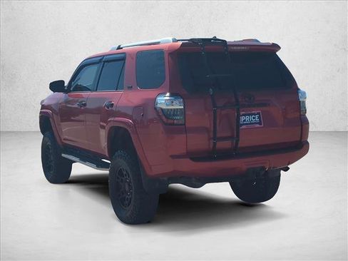 Used 2017 Toyota 4Runner SR5 image 7